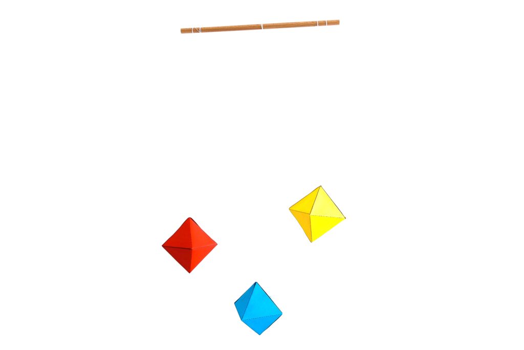 Montessori Oktaeder Mobile selber machen Beitragsbild