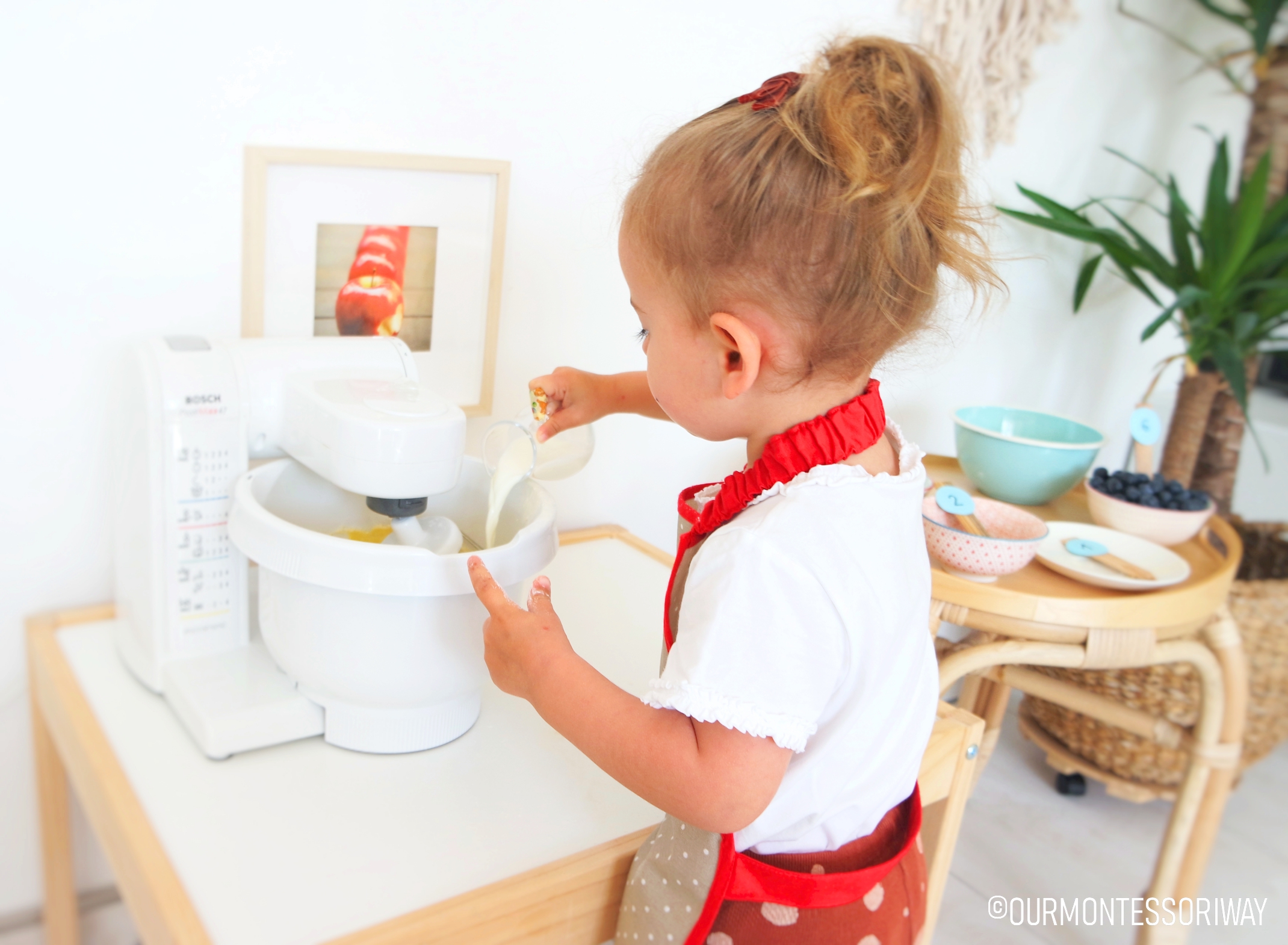 alleine backen - Milch eingießen